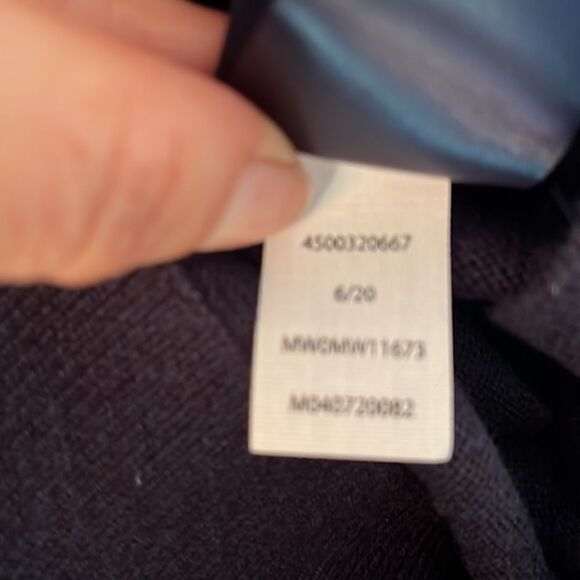 ⭐️Host Pick ⭐️Tommy Hilfiger V Neck Pima Cotton Cashmere sweater XL - Picture 8 of 9